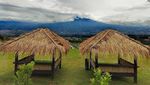 Adem dan Sejuk! 10 Kafe di Bogor Ini Punya Pemandangan Gunung Indah