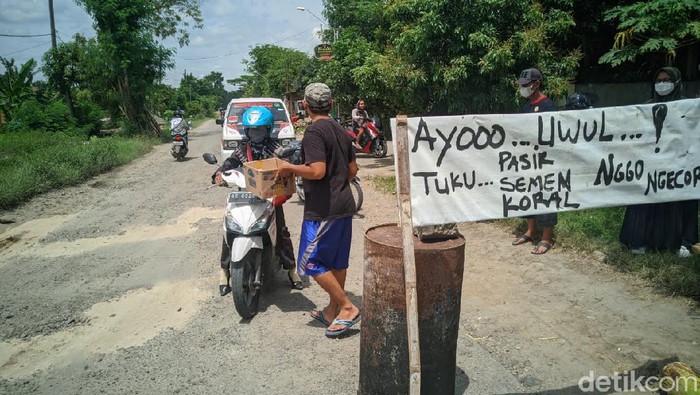 jalan rusak di ponorogo