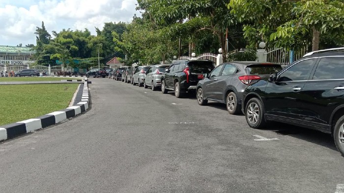 Kondisi area rumdin Gubsu Edy pada Senin (13/12/2021) Kondisi area rumdin Gubsu Edy pada Senin (13/12/2021)