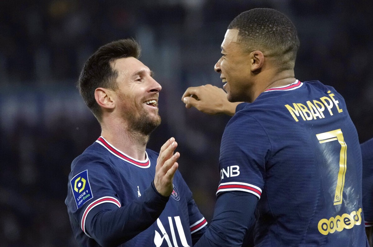 Mbappe Bela Messi! (AP)