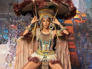 7 Foto Pramugari Nigeria Pemenang Kostum Nasional Terbaik Miss Universe 2021