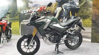 Kalau mau yang lebih angker bisa pilih warna Amazon Matte Green yang berkesan seperti warna army. Pilihan warna ini tersedia di varian non Special Edition. Foto: Luthfi Anshori/detikOto