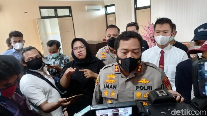 Polres Tangerang Selatan menangkap empat pelaku tawuran di Jalan Raya Ciater, Serpong, Tangerang Selatan (Tangsel) (Khairul M/detikcom)