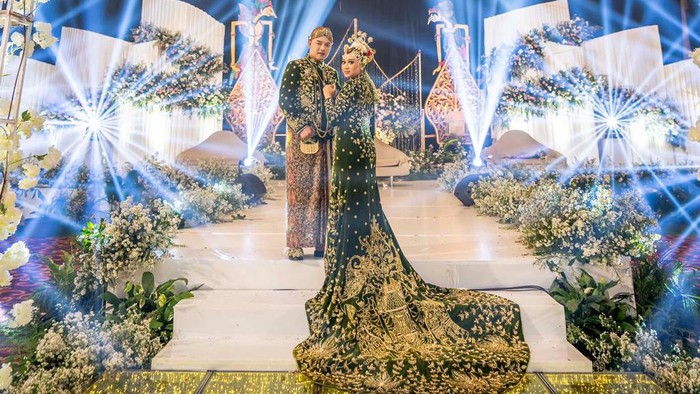 Potret Mahakarya di Pernikahan Tanggal Unik 12.12 Salah satu desainer handal dibalik pernikahan Hemasnura-Danang DA yang digelar pada tanggal unik 12.12