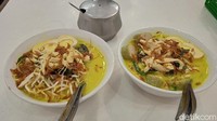 Uniknya ada perbedaan antara laksa Bogor pada umumnya dengan laksa Cibinong yang disajikan di sini. Tampak seperti penggabungan antara laksa betawi dan laksa Bogor, tidak menggunakan oncom tetapi kuahnya menggunakan bumbu kuning. Foto: detikcom/Diah Afrilian