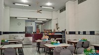 Lokasinya yang tidak jauh dari kota Depok ini membuat Laksa Pengharapan Cibinong banyak dikunjungi oleh masyarakat dari Depok, Jakarta bahkan hingga Bandung. Hal ini juga dibenarkan oleh pekerja Laksa Pengharapan Cibinong.  Foto: detikcom/Diah Afrilian