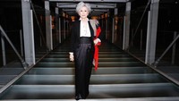 Merayakan 70 tahun kariernya di dunia film, Rita Moreno merilis sebuah film dokumenter berjudul Rita Moreno: Just a Girl Who Decided to Go for It. Lin Manuel Miranda jadi salah satu produser film ini. (Foto: dok. Instagram @theritamoreno) 