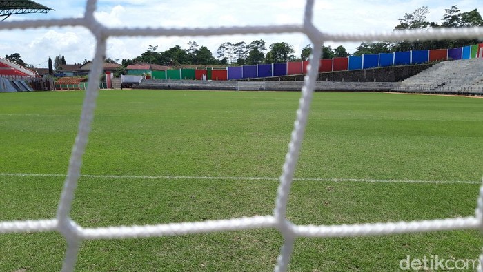 Kabupaten Boyolali kini memiliki stadion sepakbola baru. Stadion baru ini lebih representatif dengan lapangan dan rumput yang halus. Namanya stadion Kebogiro.