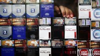 Dengan penyesuaian tarif cukai rokok 2022, harga rokok tahun depan juga ikut naik.