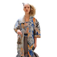 Desainer Mel Ahyar menampilkan koleksi busananya yang bertema Juxtapose di Heya Arabian Fashion Exhibition di Doha, Qatar. Foto: dok. KBRI Doha.