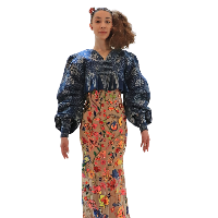 Desainer Mel Ahyar menampilkan koleksi busananya yang bertema Juxtapose di Heya Arabian Fashion Exhibition di Doha, Qatar. Foto: dok. KBRI Doha.