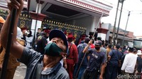 Haji Lulung rencananya akan dimakamkan di TPU Karet Bivak, Jakarta Pusat, Selasa (14/12/2021) sore.