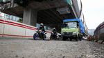 Hati-hati! Jalan Rasuda Said Jakarta Makin Rusak
