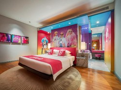 So Cute! Hotel Bertema Barbie untuk Staycation Saat Liburan