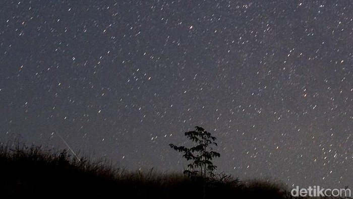 Hujan meteor itu seperti apa? Jawaban dari pertanyaan ini banyak dicari tahu. Di bulan Desember tahun ini, hujan meteor akan terjadi di pekan kedua.