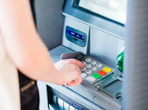 Kehabisan Cash di Thailand? Tenang, Bisa Tarik Tunai Lewat ATM