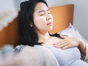 Sakit Dada Sebelah Kanan Gejala Penyakit Apa Sih? Awas, Bisa Seserius Ini