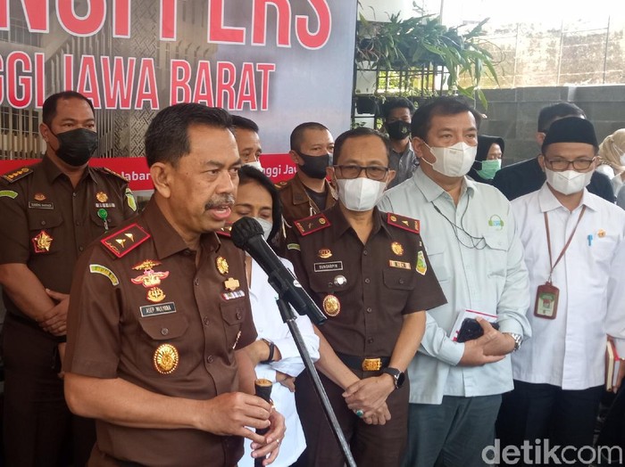 Kajati Jabar Asep N Mulyana