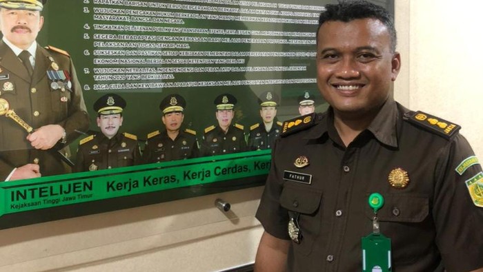 Kasi Penkum Kejati Jatim Fathur Rohman