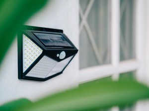 Pakai Lampu Sensor Gerak Lebih Boros Listrik Nggak Ya? Ini Kata Pakar
