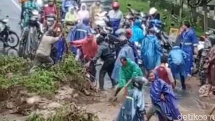 longsor di pasuruan