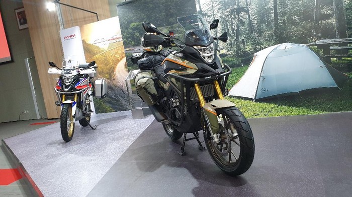 Modifikasi Honda New CB150X konsep Explorer