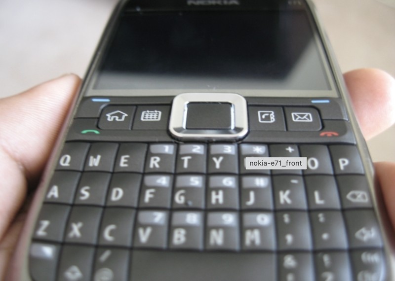 Nokia E71