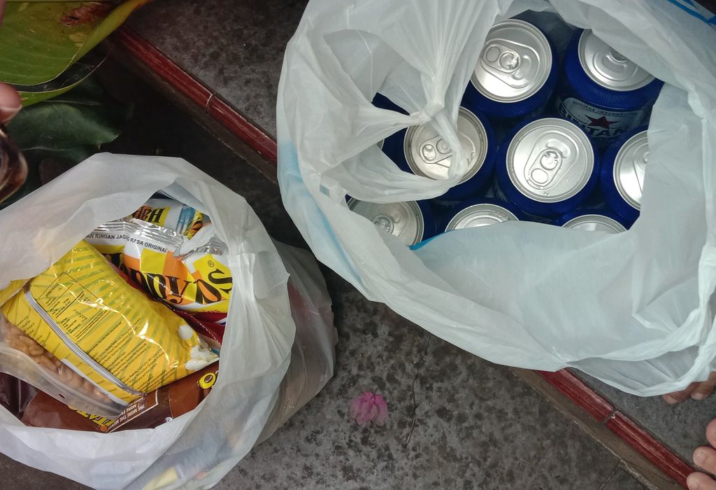 Duh! Wanita Ini Diteror 3 Orderan Fiktif Burger dan Bir hingga Rp 500 Ribu