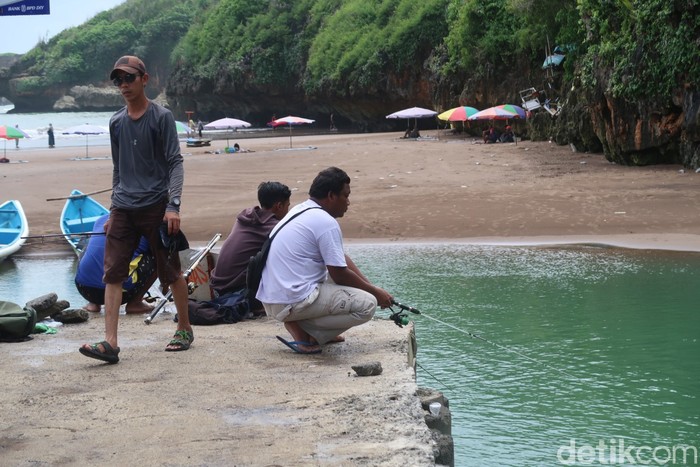 Pantai Baron di Gunungkidul
