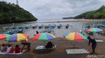 Potret Suasana Pantai Baron Jelang Libur Nataru