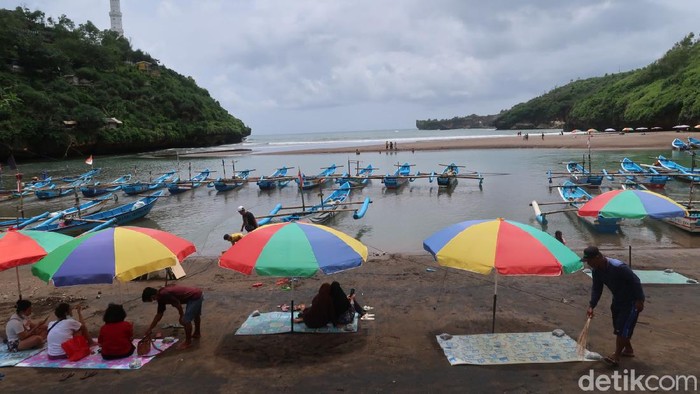Pantai Baron di Gunungkidul
