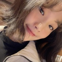 Park So Dam berperan sebagai Eun Ha, sopir yang memiliki tingkat keberhasilan 100 persen dalam pengantaran barang. Hingga suatu hari, ia mengambil kargo manusia berwujud anak laki-laki.  Foto: dok. Instagram sodam_park_0908