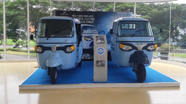 Piaggio Luncurkan 'Bajaj' Listrik di RI
