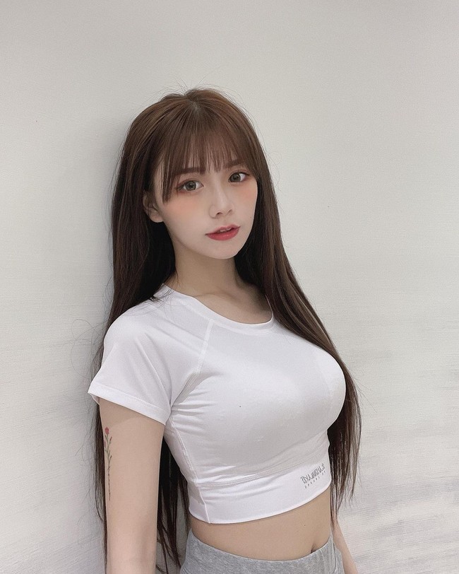 Tak hanya itu saja, di usia yang masih sangat muda Qingqing juga sudah menginvestasikan uangnya senilai NT$ 1 juta (Rp 567 jutaan) untuk membangun sebuah kafe di Taipei.Foto: Instagram @c.0214