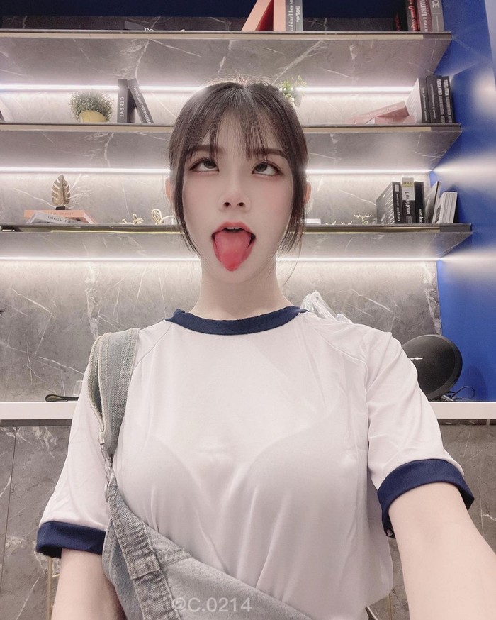 Qingqing Qingqing, influencer asal Taiwan.