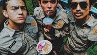 Rizky Nazar ditangkap di kediamannya di kawasan Kramat Jati, Jakarta Timur seorang diri. Ia menggunakan narkoba jenis ganja. Foto: Instagram @rizkynazar20