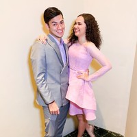 Kabar mengenai penangkapan Rizky Nazar tengah menjadi perbincangan hangat. Rizky ditangkap karena terbukti memakai ganja. Aktor 25 tahun itu ditangkap di rumahnya yang terletak di Kramat Jati, Jaktim pada Senin (13/12/21). Foto: Instagram/@syifahadjureal