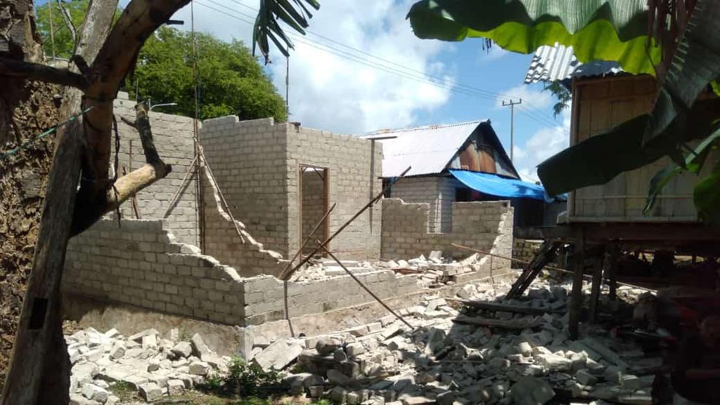 Update Dampak Gempa M 7,4 NTT: 346 Rumah Rusak-770 Warga Mengungsi
