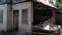 Dia mengatakan bangunan yang rusak tersebut tidak berpenghuni. Belum ada laporan soal warga yang terluka akibat gempa tersebut. (SAR Selayar)