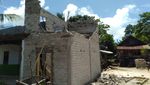 Deretan Rumah di Selayar yang Rusak Terdampak Gempa M 7,4 NTT Deretan Rumah di Selayar yang Rusak Terdampak Gempa M 7,4 NTT
