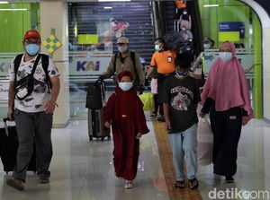 Komisi IX DPR Pertanyakan HAM Terkait Syarat Booster untuk Perjalanan