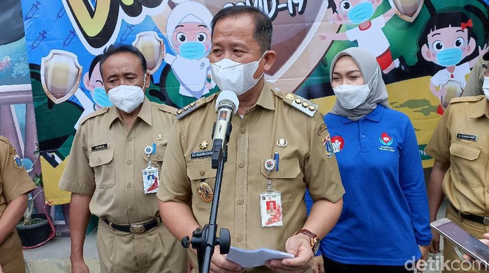 Vaksinasi anak di Jakarta Utara.