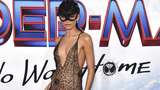 Dress Jaring Menerawang Zendaya di Premier Spider-Man: No Way Home