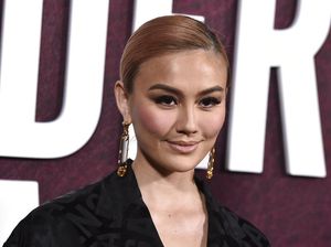 Dompet Agnez Mo Jadi Sorotan, Bikin Geleng-geleng Kepala