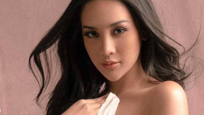 Anya Geraldine Anya Geraldine