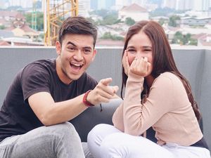 Asyiknya Gaya Syifa Hadju Saat Nikmati Es Krim dan Ngeteh Sore