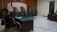 Haryanto menilai majelis hakim memutus perkara Mbah Minto hanya pada sisi penganiayaan yang menimbulkan luka berat. Menurutnya kasus tersebut harus dilihat dari hukum sebab akibat yang menyebabkan Mbah Minto membacok pria yang melakukan pencurian di kolam yang ia jaga.