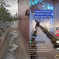Dekorasi pernikahan di gang sempit ini menjadi sorotan warganet. Pasalnya, gang itu dekorasi bak hotel bintang lima. Mulai dari hiasan lampu, bunga dan areanya yang luas. Video tersebut awalnya diunggah oleh akun TikTok @saptrajaya. Dalam video tersebut ia memperlihatkan dekorasi pernikahan yang membuat warganet penasaran. Foto: Dok. Tangkapan layar akun TikTok @saptrajaya.