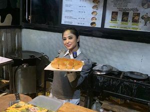Dewi Perssik Punya Bisnis Kuliner Resto Militer dan Rice Bowl Kekinian