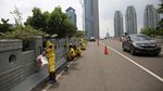 Dicat Ulang, Pasukan Kuning Percantik Jembatan 66 Kuningan